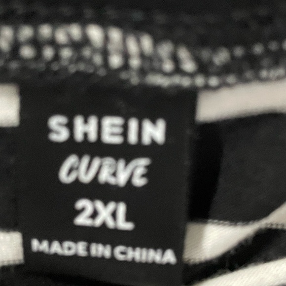 Black and White Striped Pencil Skirt - Picture 2 of 2